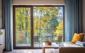Apart Invest Stone Hill C38- z dostępem do strefy spa